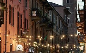 Asti - La Casa Di Ringhiera